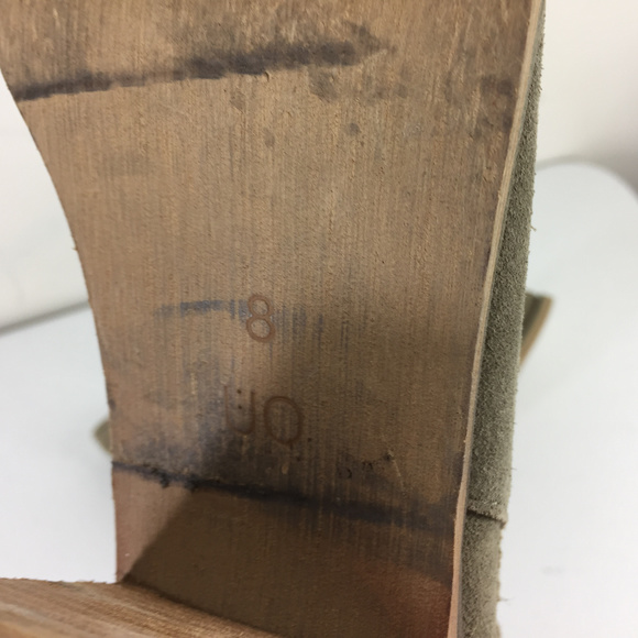 Urban Outfitters Maude Suede Ankle Boot size 8 - Picture 7 of 7